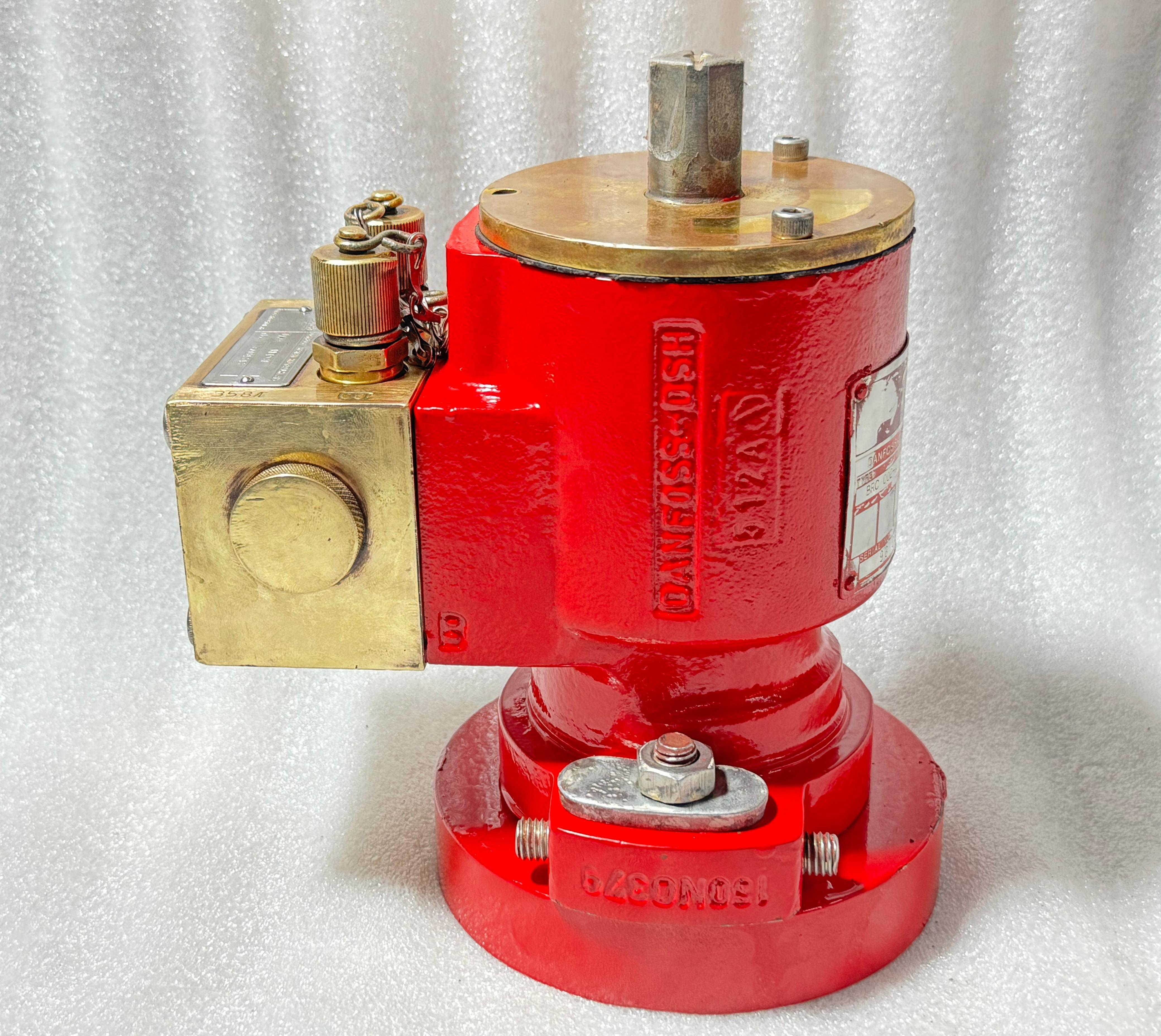 Danfoss BRC 002 A1 Hydraulic Double-Acting Balanced Rotary Actuator 051 ...