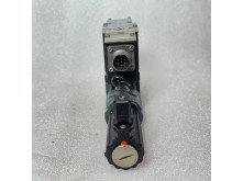 Demag Ergotech/Rexroth 4WREE 6 W32-22/G24K31/A1V=DE PROPORTIONAL VALVE.