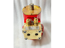 Danfoss BRC 002 A1 Hydraulic Double-Acting Balanced Rotary Actuator 051-4382 With Block