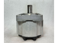 DOWTY 3PLT50APDSBE HYDRAULIC GEAR PUMP