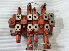 KPM KAWASAKI MWP425SCSC768C HYDRULIC VALVE