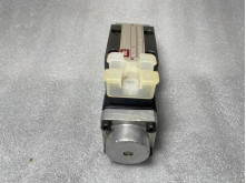 IHC WE-42P06A21A0BN1/X5 HYDRAULIC VALVE