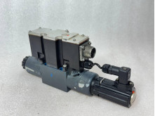 Demag Ergotech/Rexroth 4WREE 6 W32-22/G24K31/A1V=DE PROPORTIONAL VALVE.