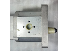 Sundstrand SNQ3NN/075RN11DB P1CDCANNNN/NNNNN Hydraulic Pump TAW4NN/106R531BD