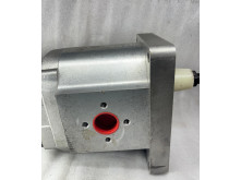 Sundstrand SNQ3NN/075RN11DB P1CDCANNNN/NNNNN Hydraulic Pump TAW4NN/106R531BD