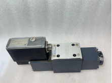 DEMAG / REXROTH 4WRSE 10 Q00-32/G24K0/A1V-588=DE HYDRAULIC PROPORTIONAL VALVE