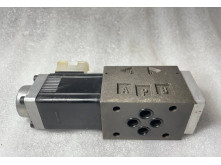 IHC WE-42P06A21A0BN1/X5 HYDRAULIC VALVE