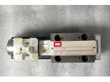 IHC WE-42P06A21A0BN1/X5 HYDRAULIC VALVE