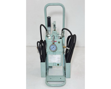 HAND PUMP